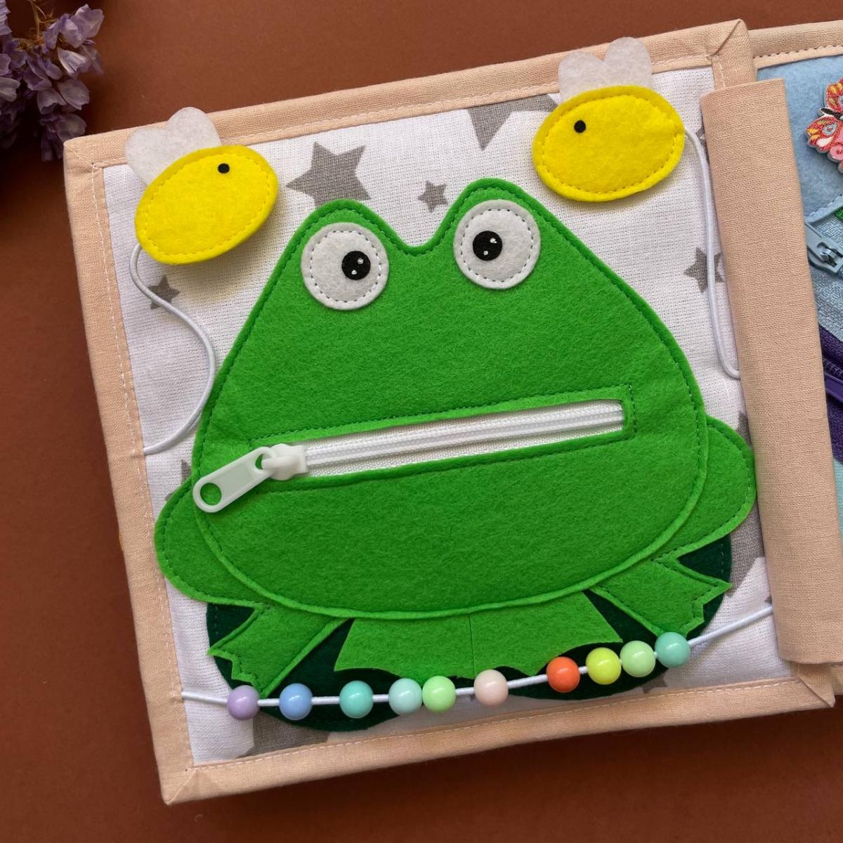Quiet Book Personalizzato componibile rospo verde